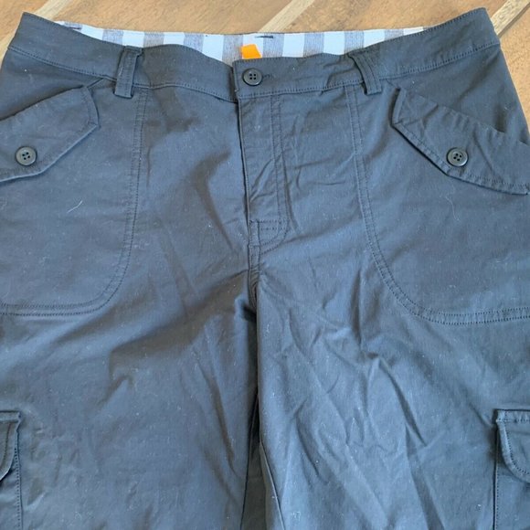 Lucy Womans M Black Capri Pants Cargo Pant Style - Picture 1 of 3